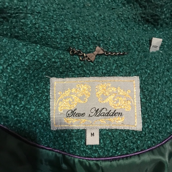 Cape coat - Picture 5 of 7